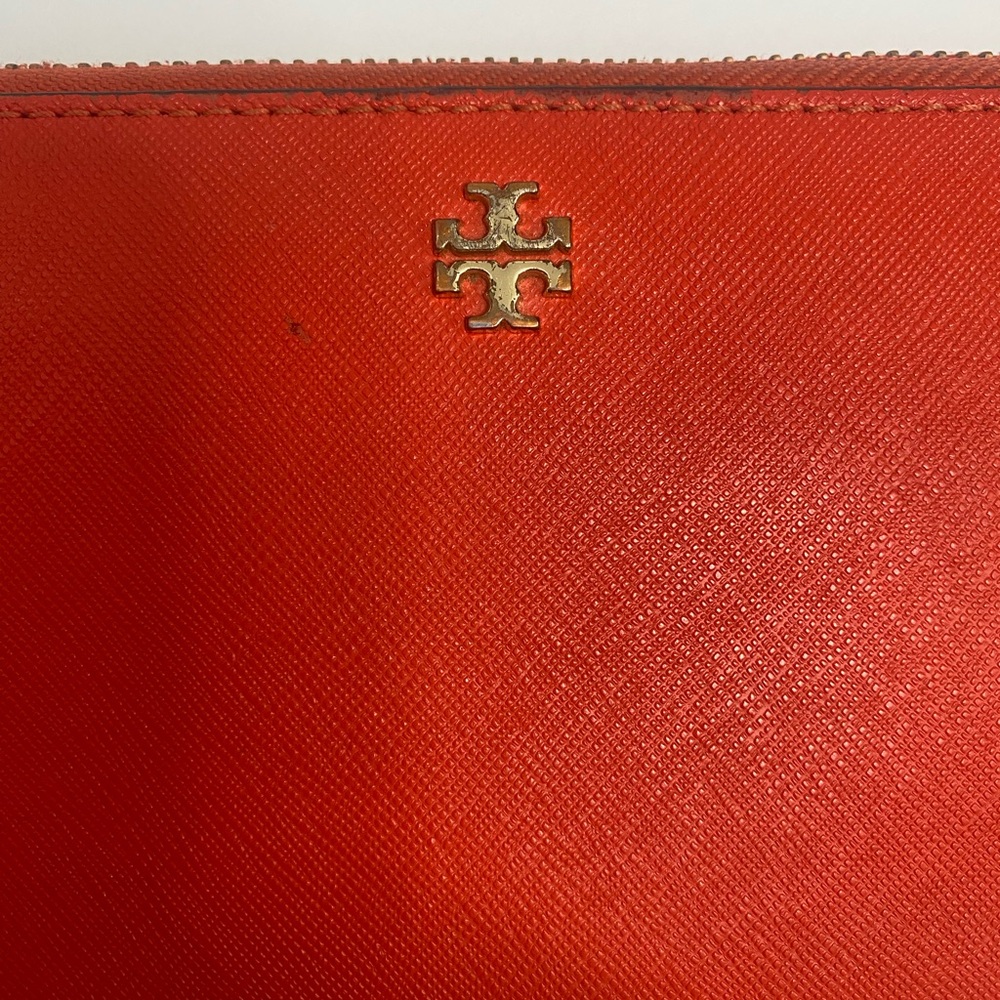 Tory Burch Zip-around Wallet - Picture 7 of 15
